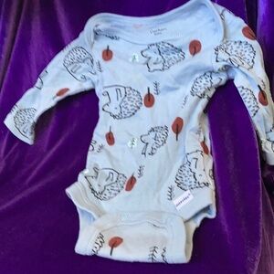 FINAL MARKDOWN Gerber newborn hedgehog one piece
